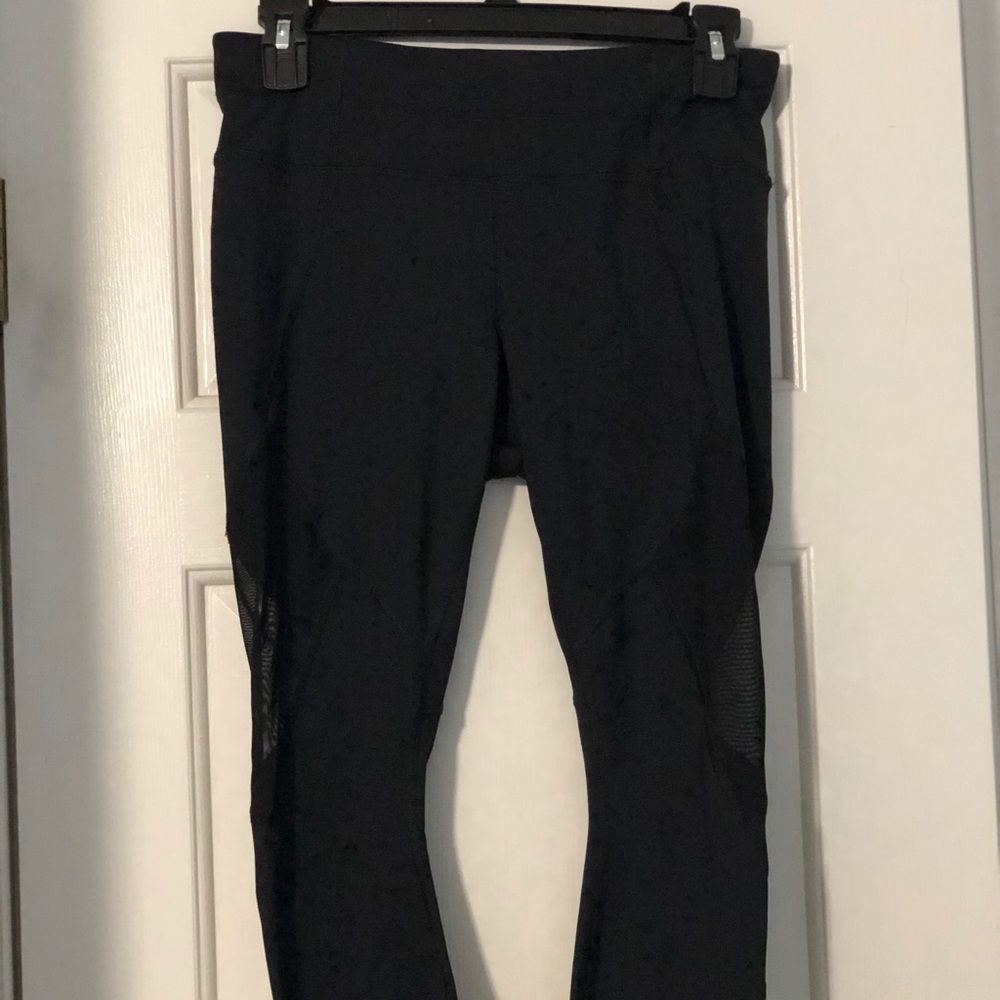 mesh insert athleta legging